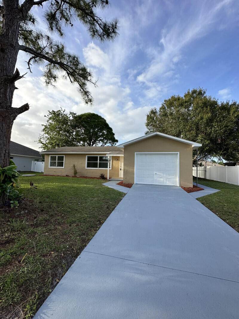 985 John Maccormack Terrace - Photo 1