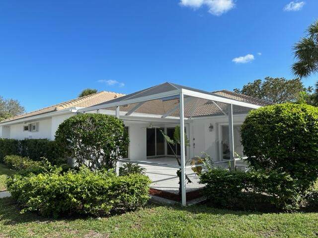 6101 Red Oak Court - Photo 1