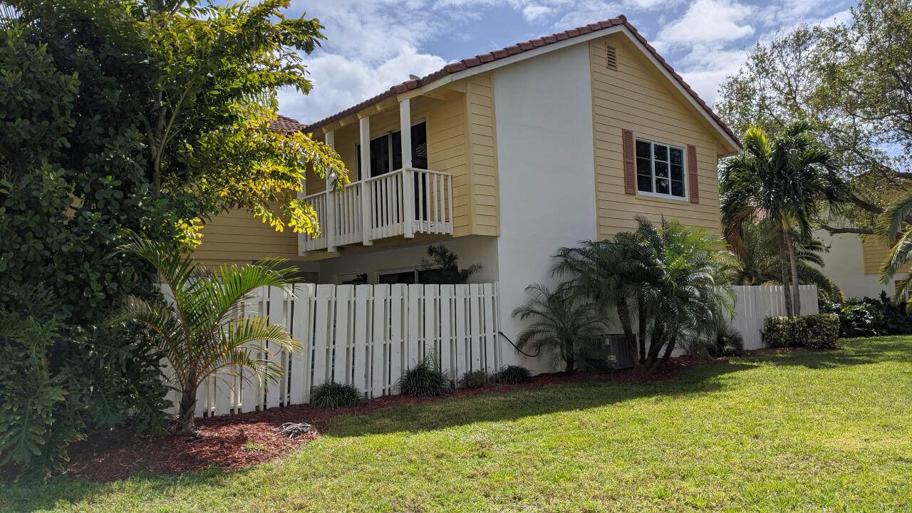 163 Seabreeze Circle - Photo 1