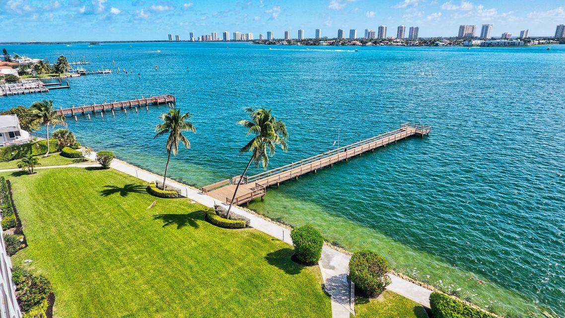 3040 Lake Shore Drive - Photo 1
