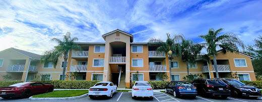271 Palm Drive - Photo 1