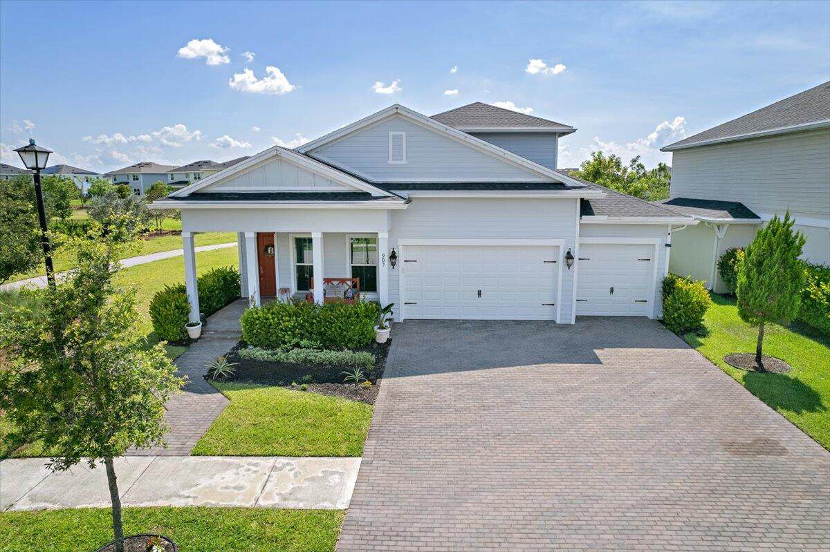907 Sweetgrass Street - Photo 1