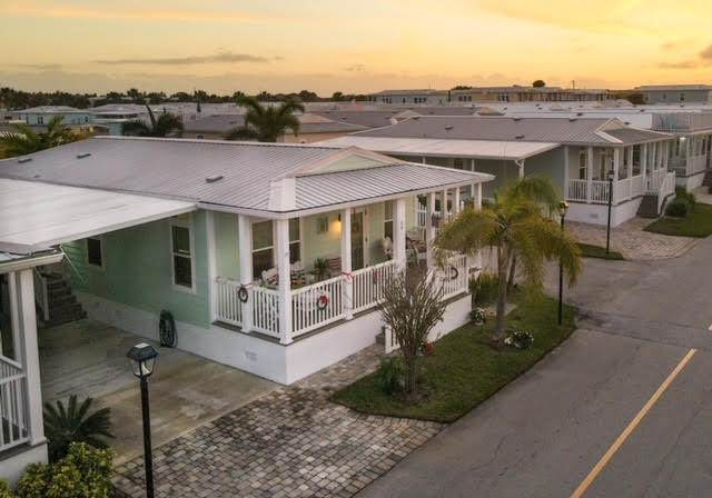 84 Ocean Breeze Drive - Photo 1