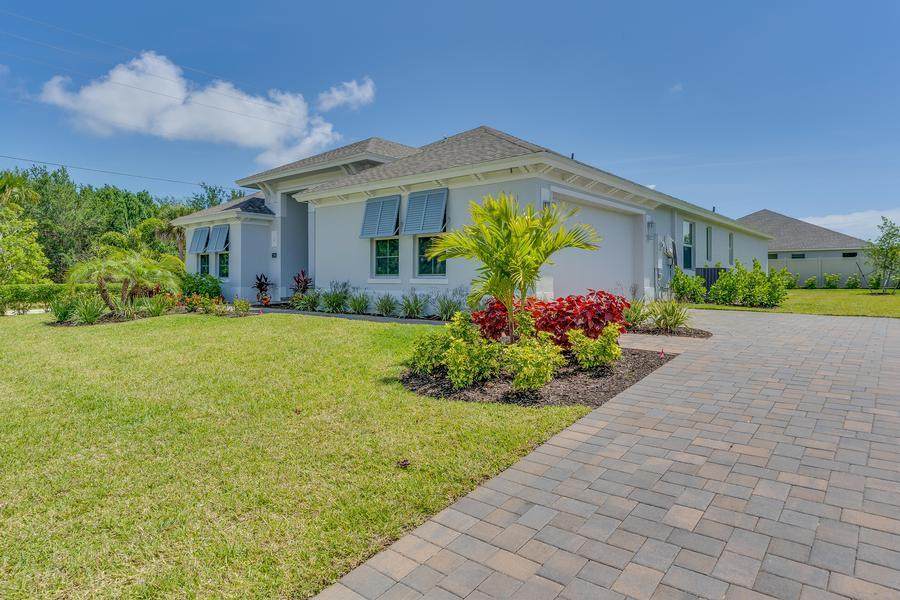 6410 High Pointe West - Photo 1