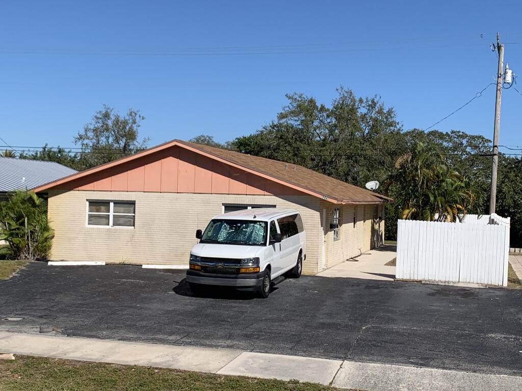 546 Holly Drive - Photo 1