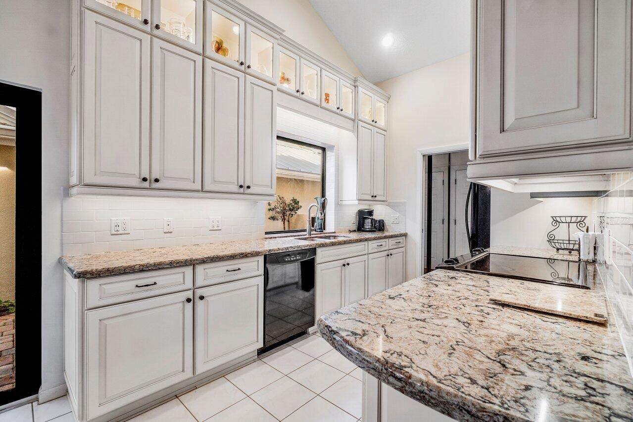 128 Ocean Pines Ter - Photo 1