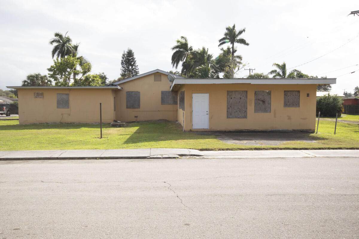 191 Flame Avenue - Photo 1