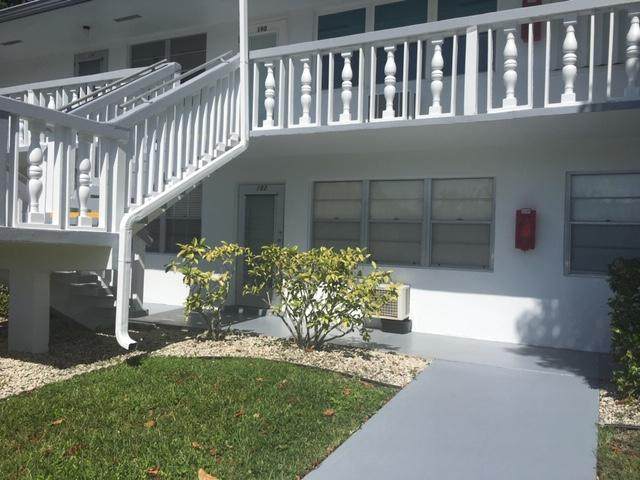 182 Sussex J - Photo 1