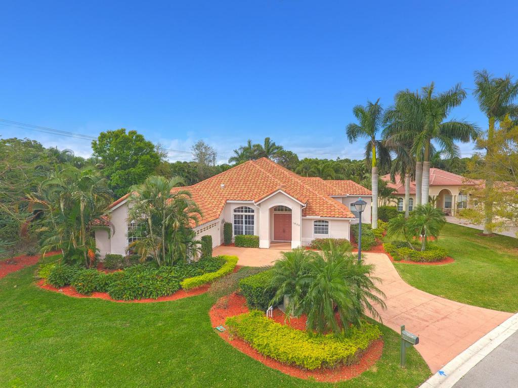 1539 Mockingbird Circle - Photo 1