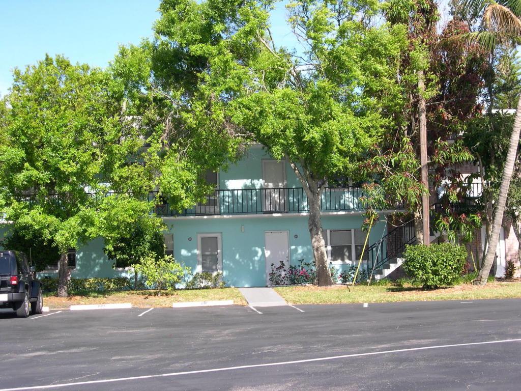 1200 Colonnades Drive - Photo 1