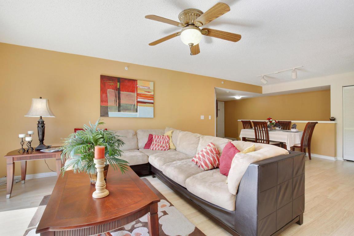 1000 Crestwood Court - Photo 1