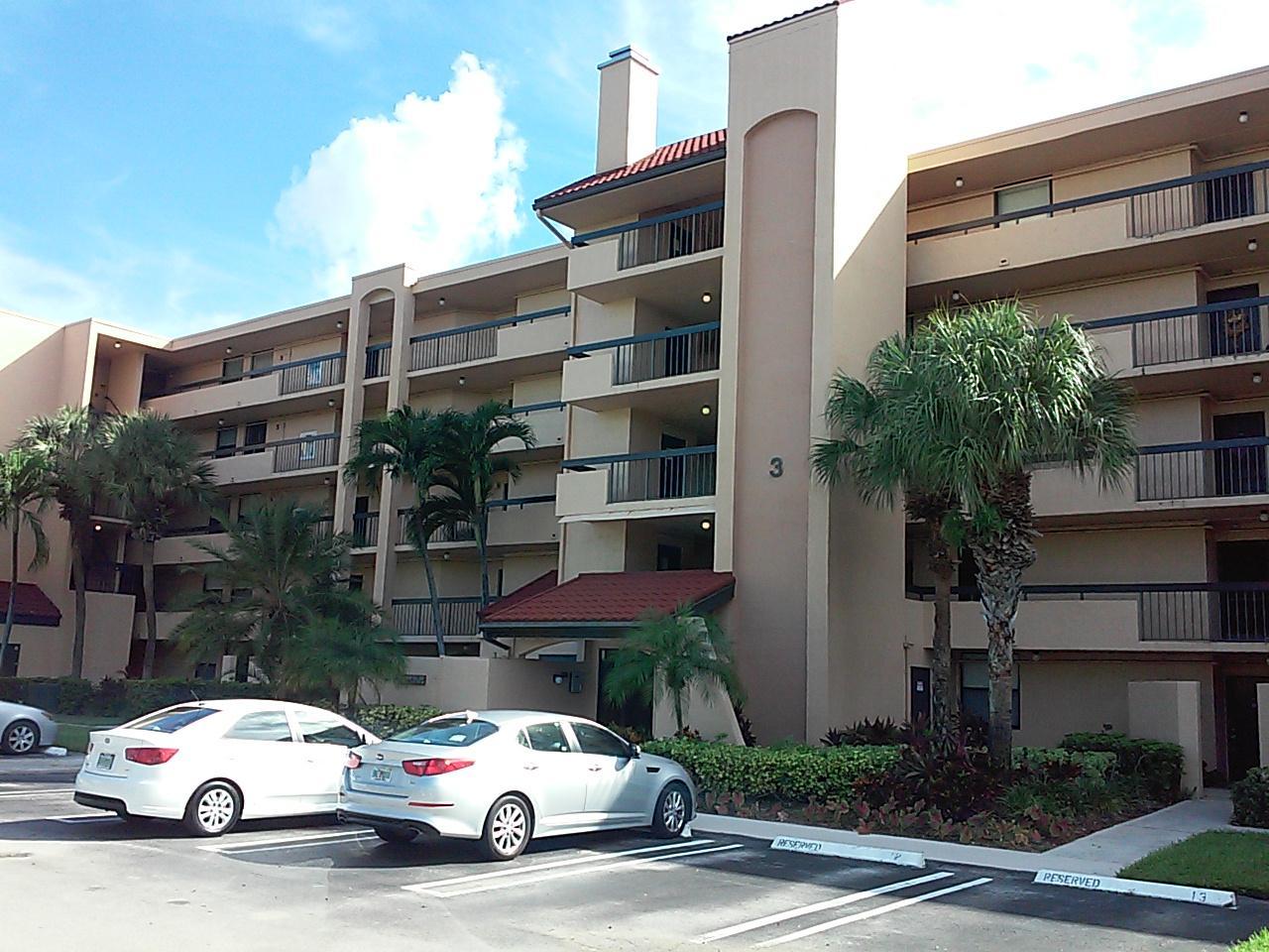 2455 Lindell Boulevard - Photo 1