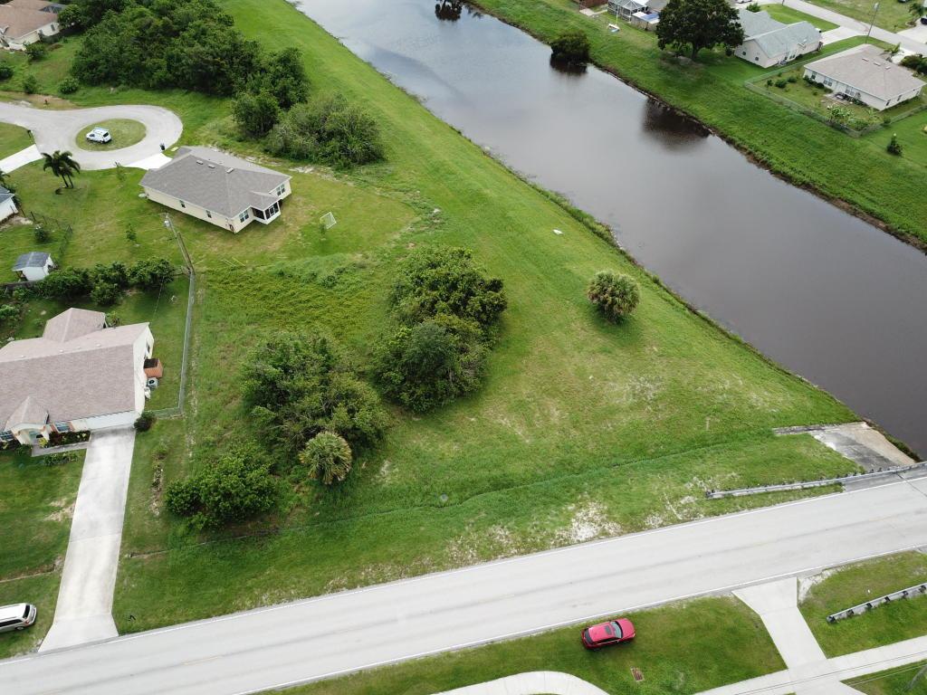 4280 Darwin Boulevard - Photo 1