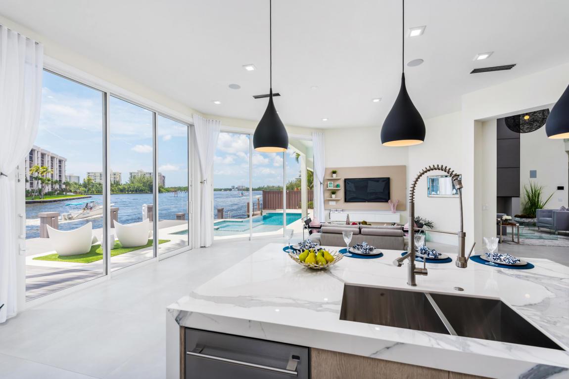 782 Harbour Drive - Photo 1