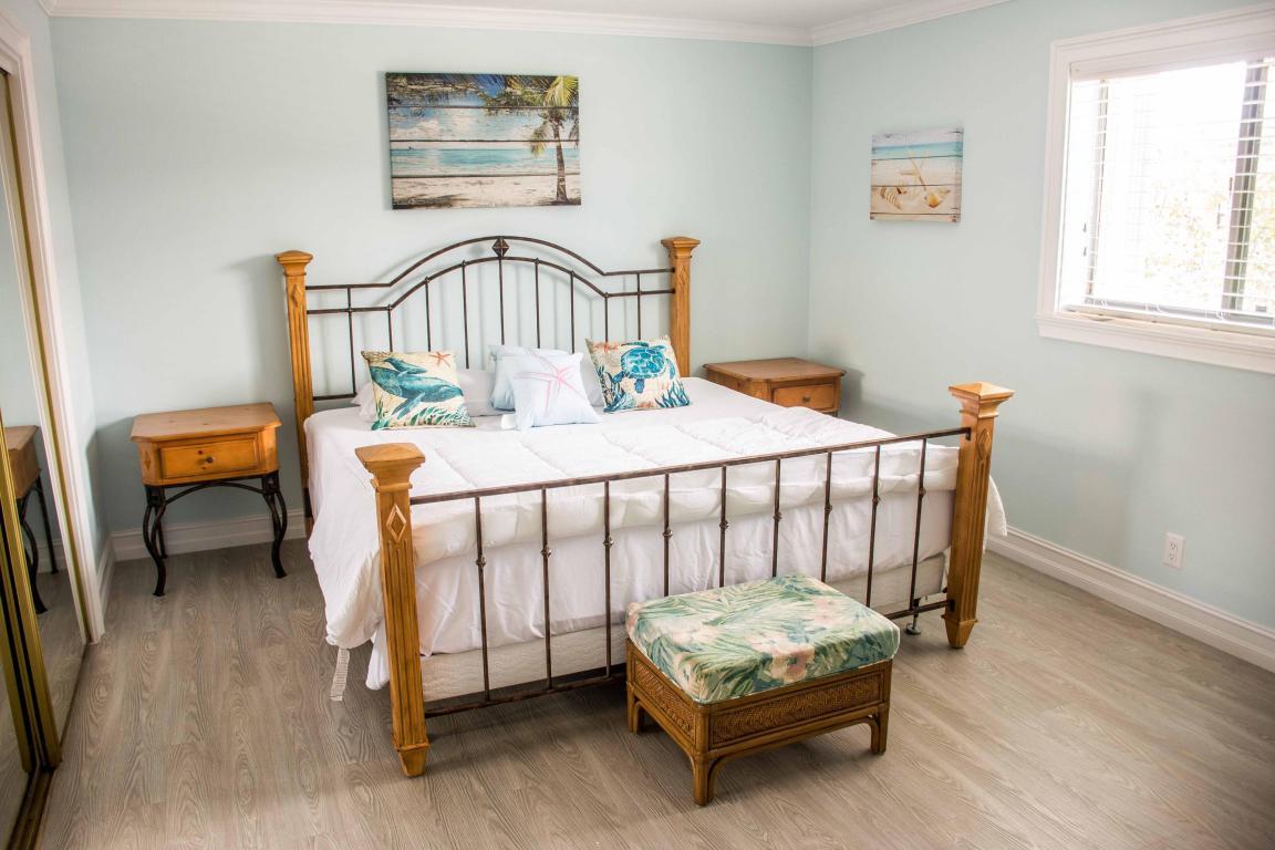 131 Shore Court - Photo 1
