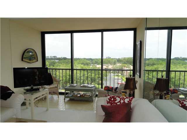6895 Willow Wood Drive - Photo 1