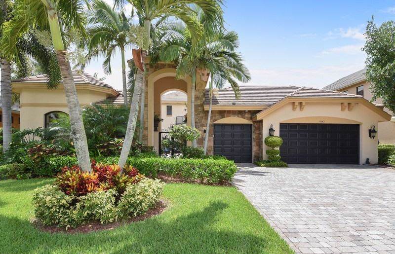 10642 Versailles Boulevard - Photo 1
