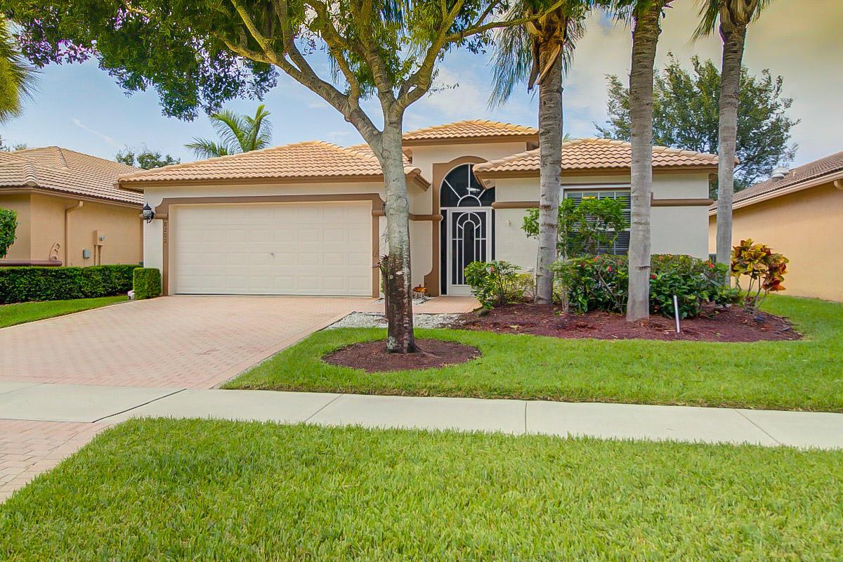 8202 Duomo Circle - Photo 1