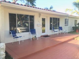 907 4th Court - Photo 1