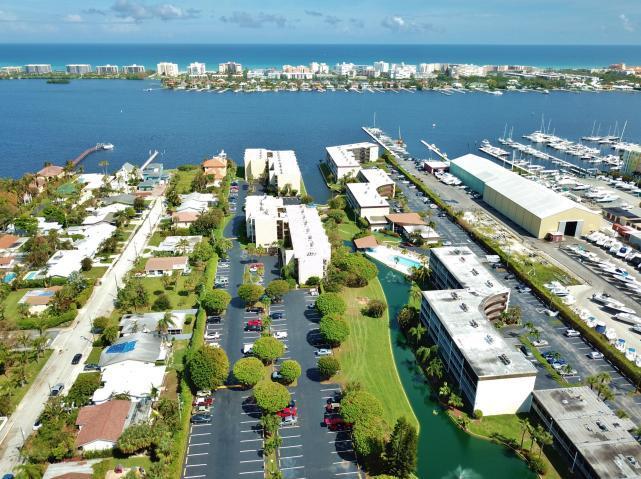896 Federal Highway - Photo 1