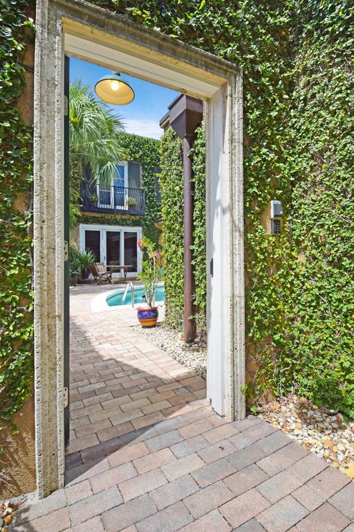 11658 Florida Avenue - Photo 1