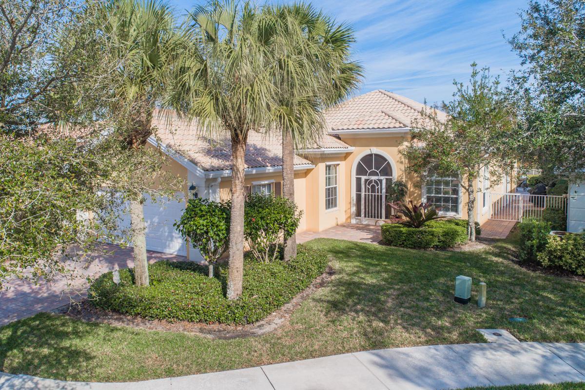 4918 Grassleaf Drive - Photo 1