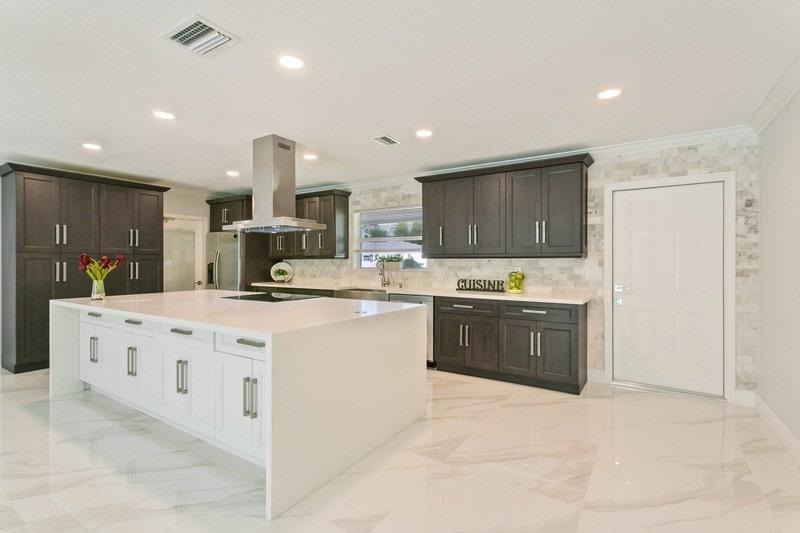 114 Park Lane - Photo 1
