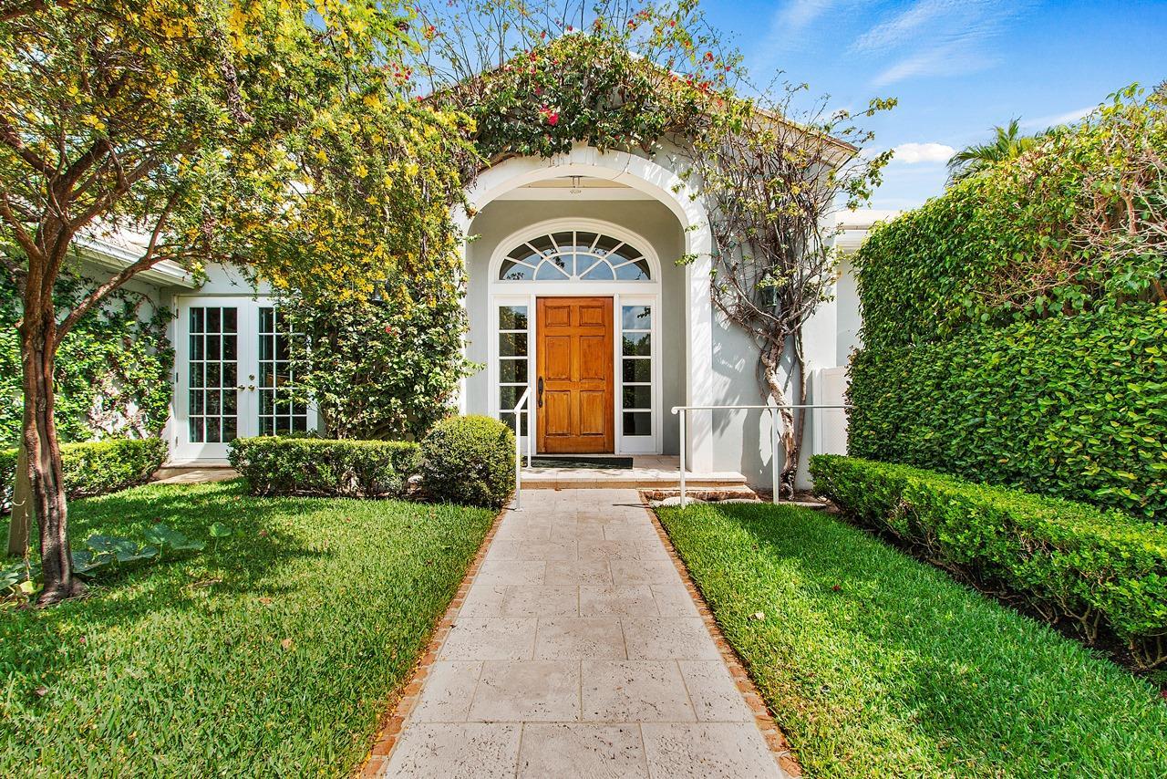 255 Ridgeview Drive - Photo 1
