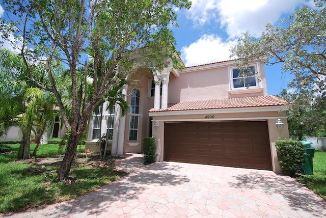 4906 159th Avenue - Photo 1