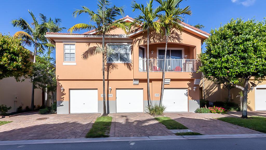 2922 Carvelle Drive - Photo 1