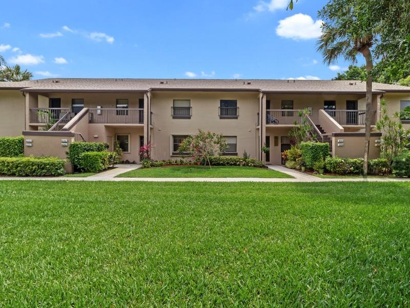 8337 Boca Glades Boulevard - Photo 1