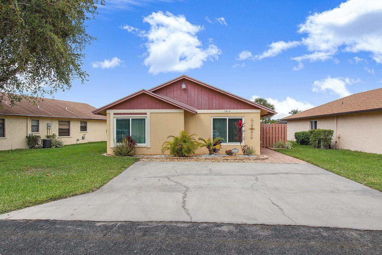 5413 Bonky Court - Photo 1