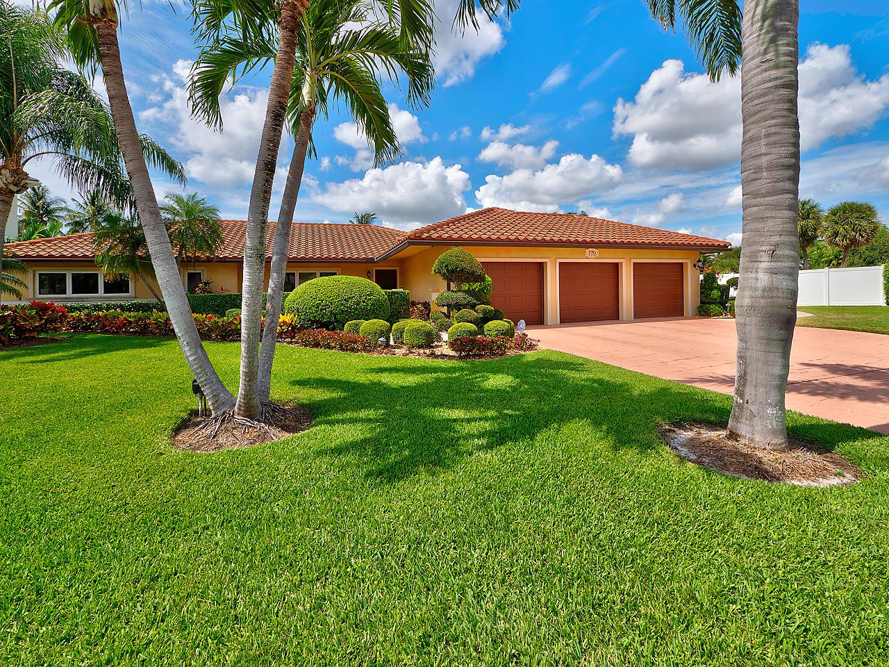 770 39th Street - Photo 1
