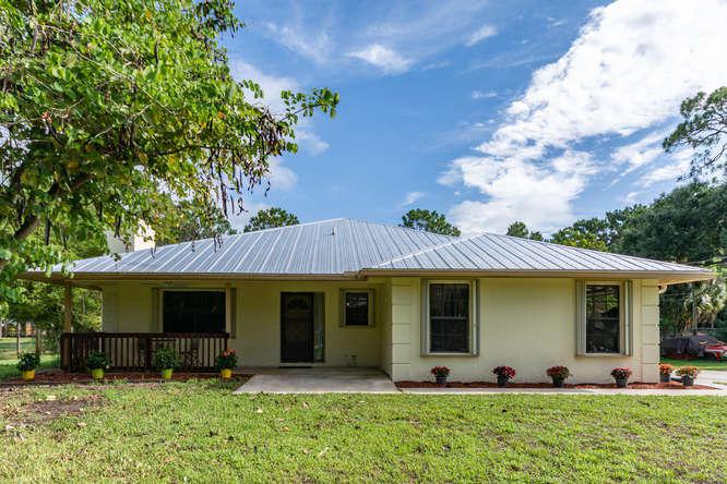 17181 70th Street - Photo 1