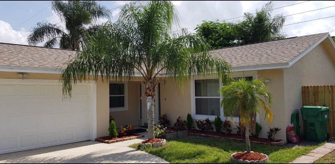 207 Canterbury Drive - Photo 1
