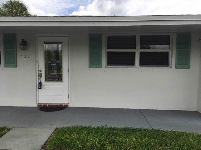 400 Golfview Terrace - Photo 1