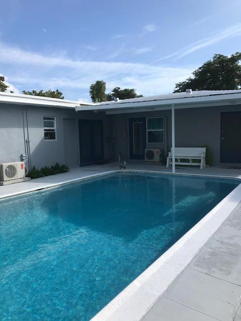 1607 25th Street - Photo 1