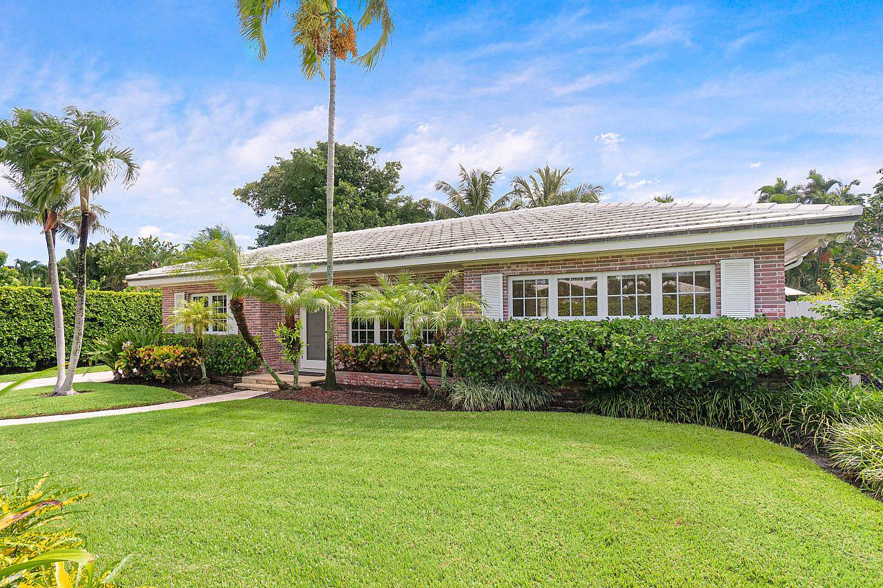 1465 Laurie Lane - Photo 1