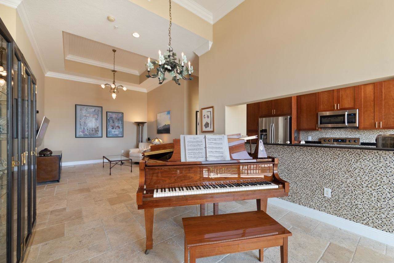 701 Olive Avenue - Photo 1