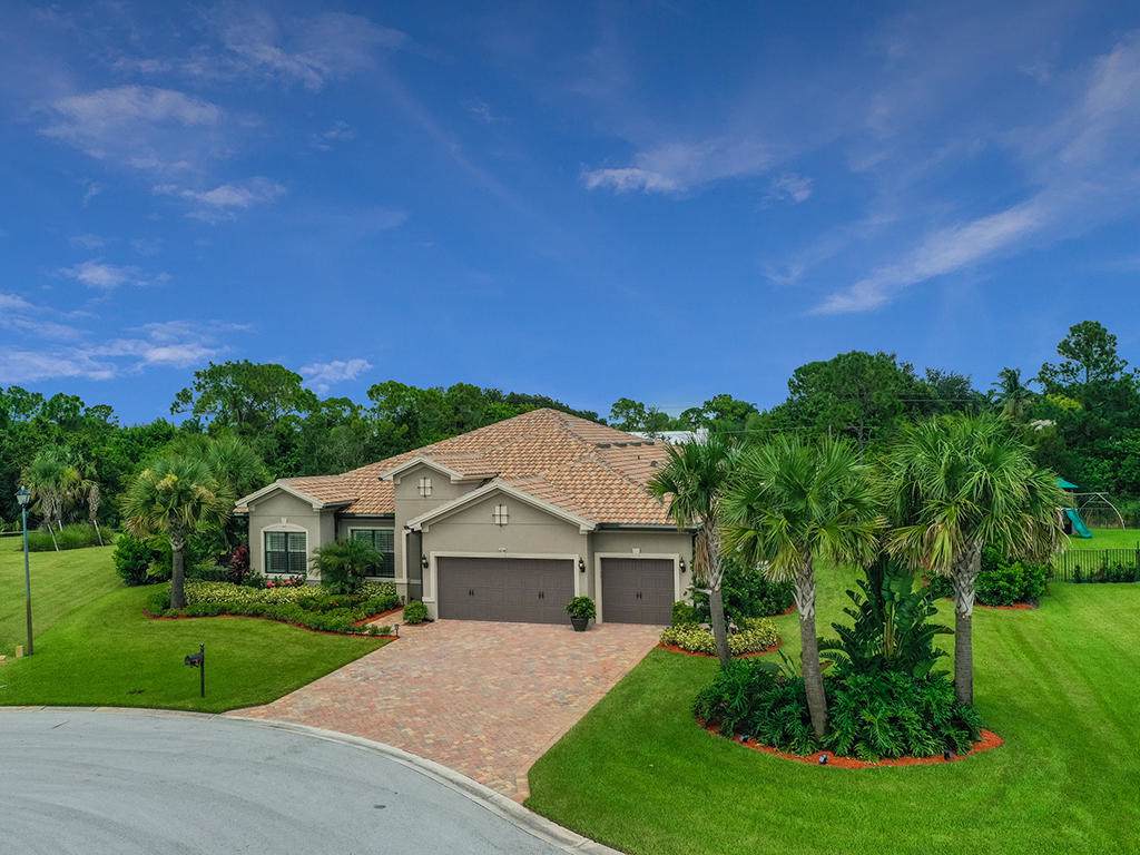 604 Sea Green Street - Photo 1