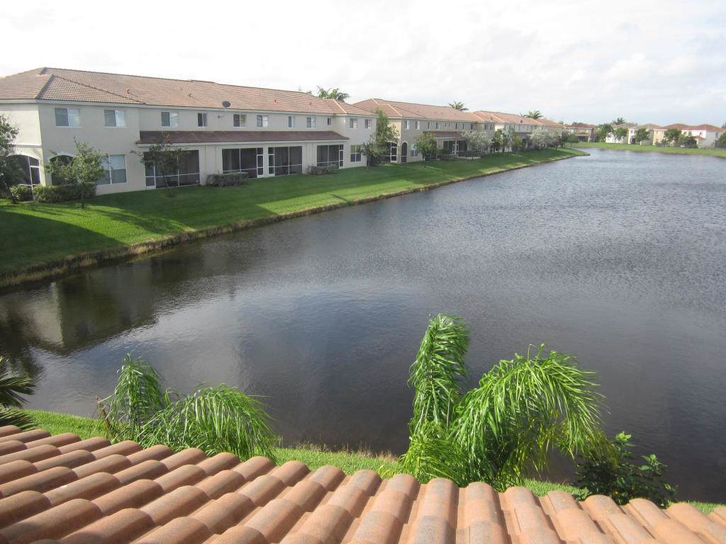 3012 Laurel Ridge Circle - Photo 1