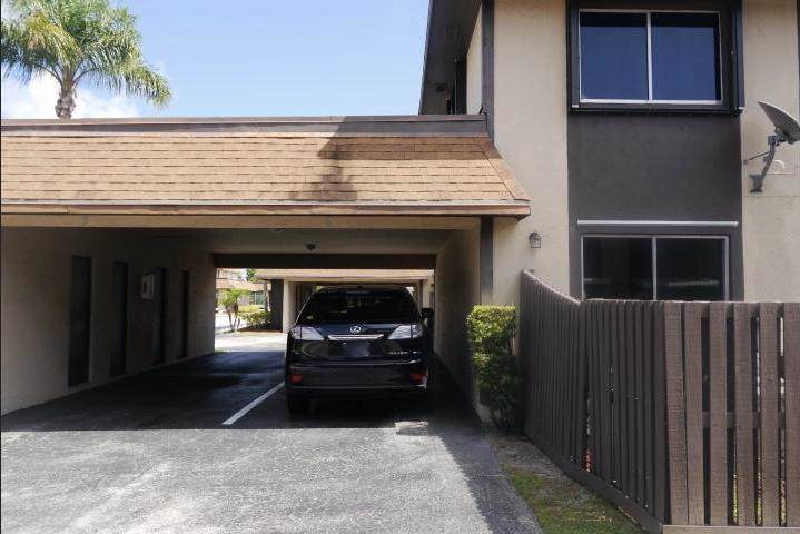 2144 Sherwood Forest Boulevard - Photo 1