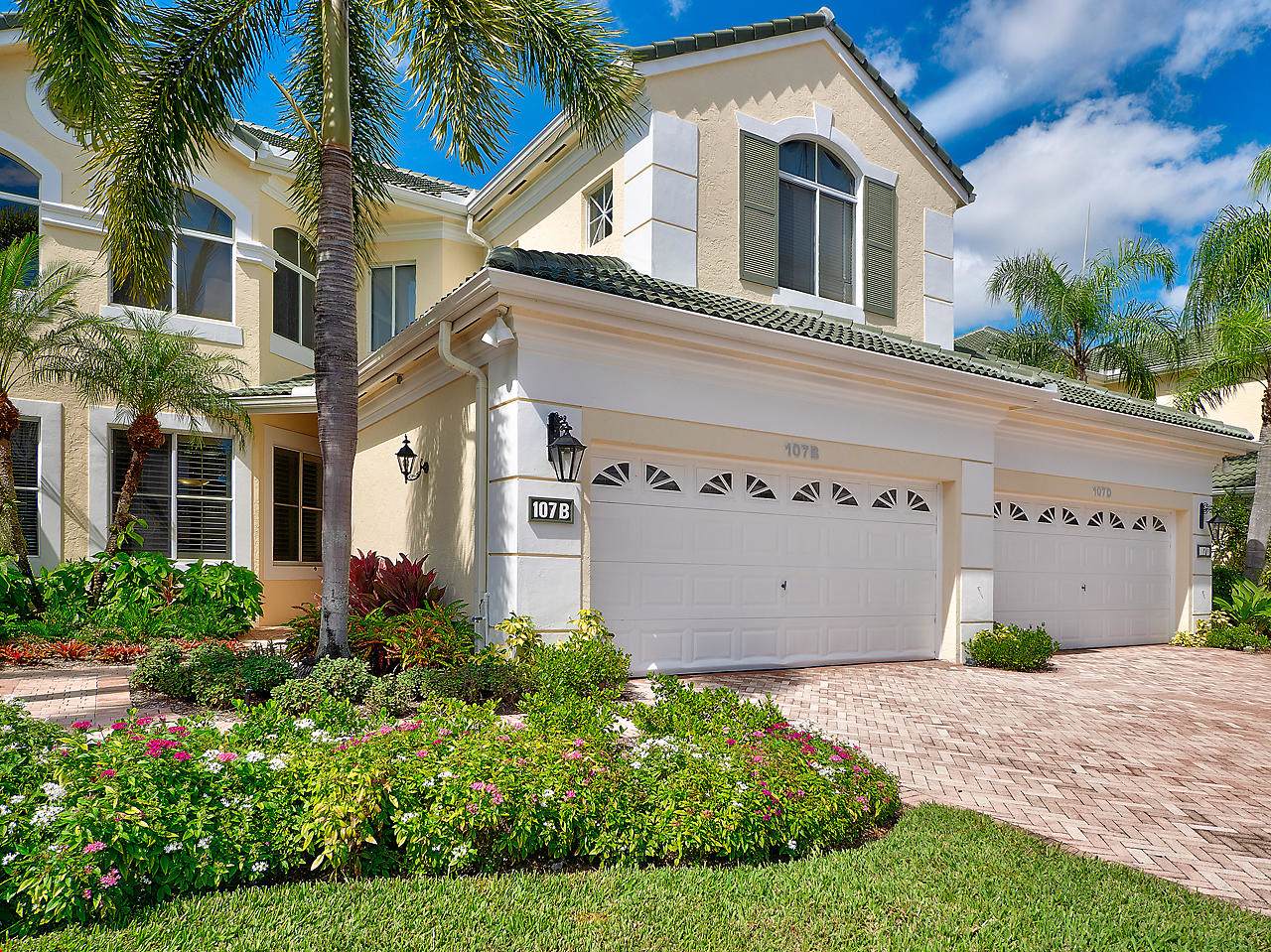 107 Palm Point Circle - Photo 1