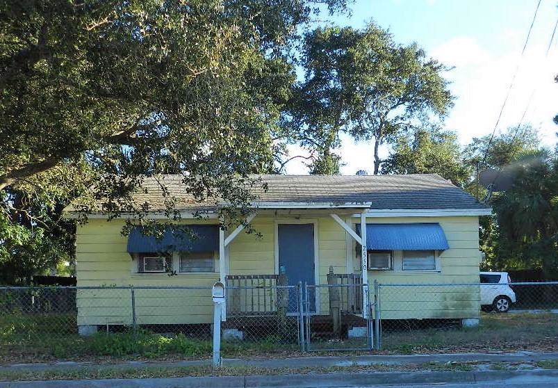 2550 Summit Boulevard - Photo 1