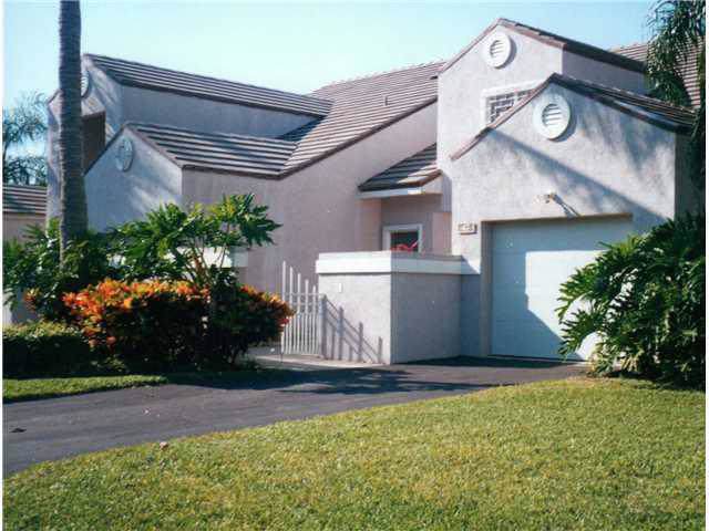 225 Lakeshore Drive - Photo 1