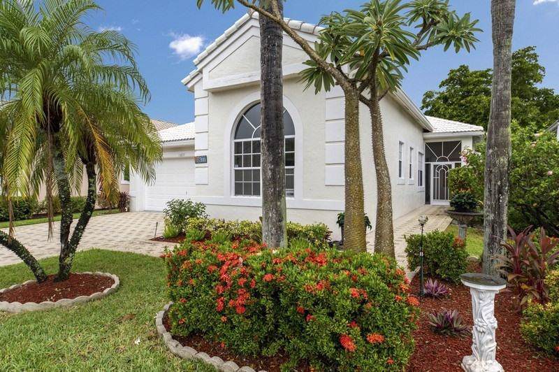 11877 Fountainside Circle - Photo 1