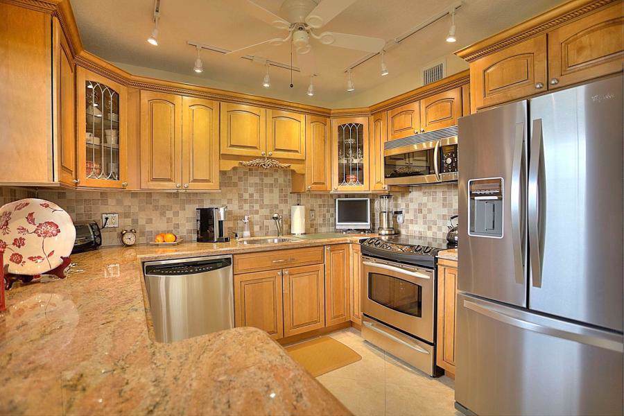 401 Greenbrier C - Photo 1 401 Greenbrier C - Photo 1