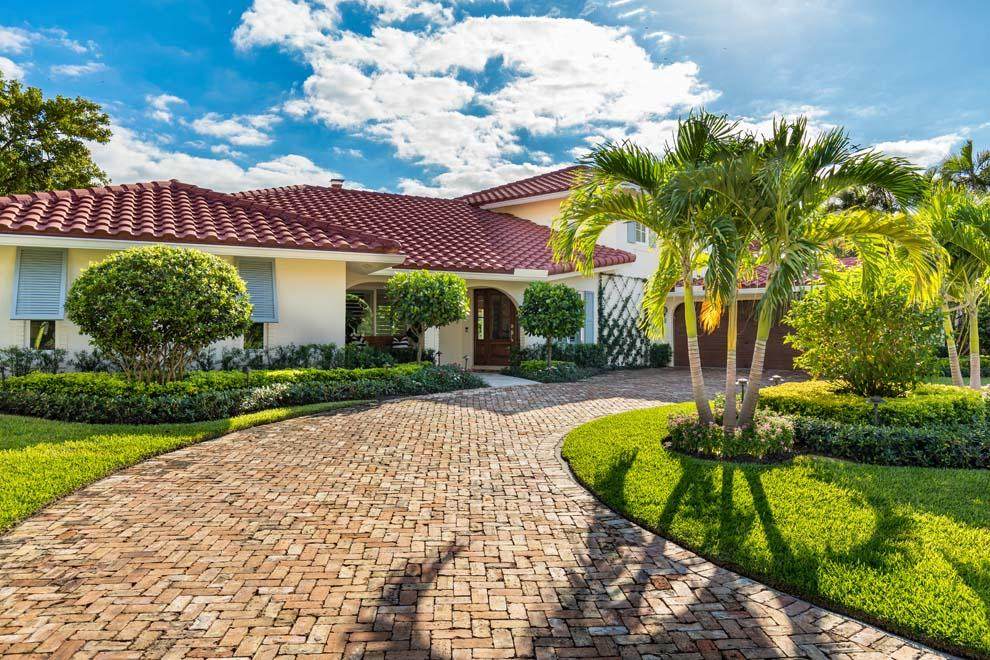 904 Hyacinth Drive - Photo 1