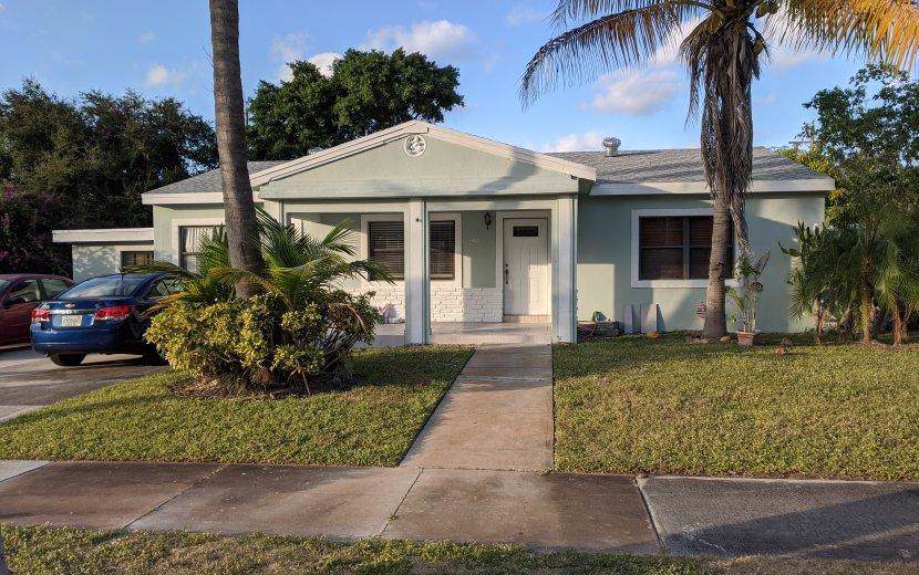 405 Ocean Avenue - Photo 1