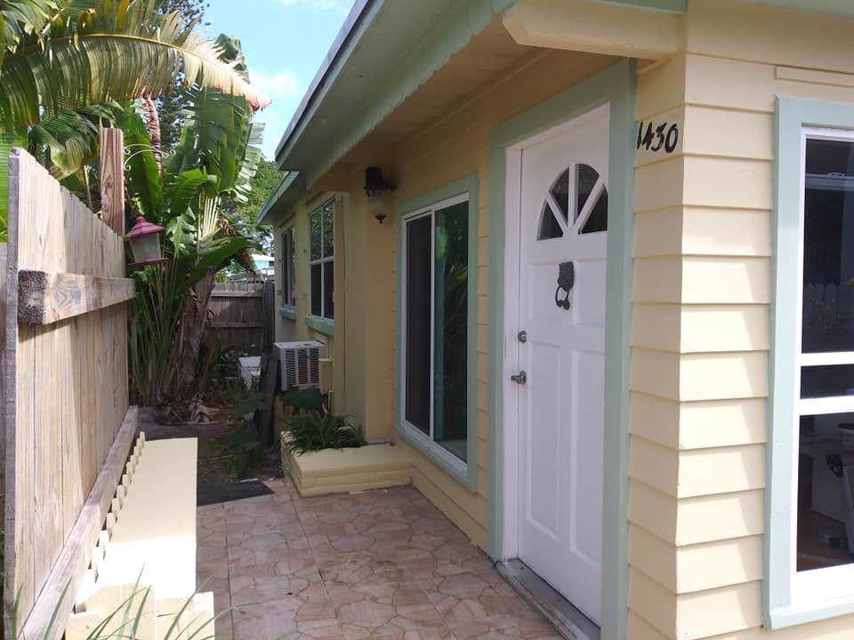 1430 Chardon Street - Photo 1